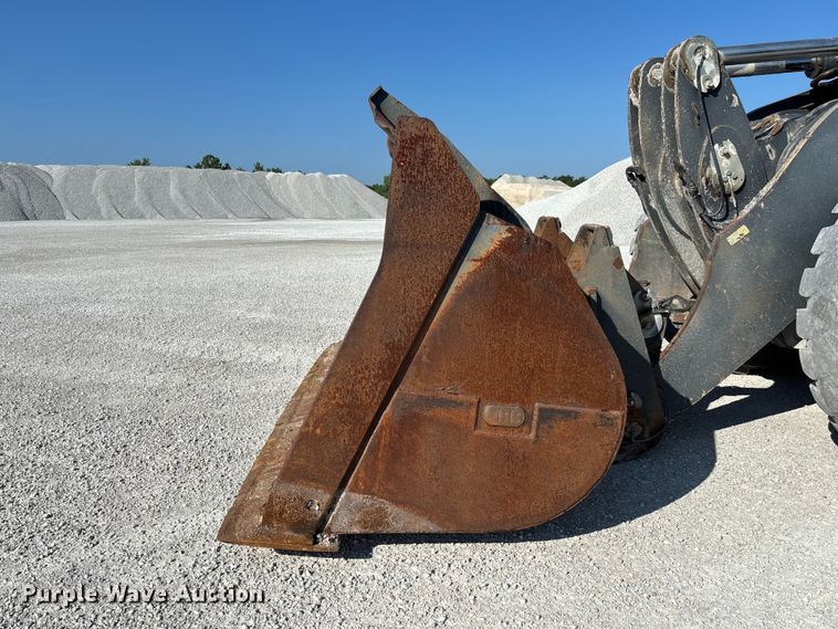 image for item FC1827 2011 John Deere 844K wheel loader