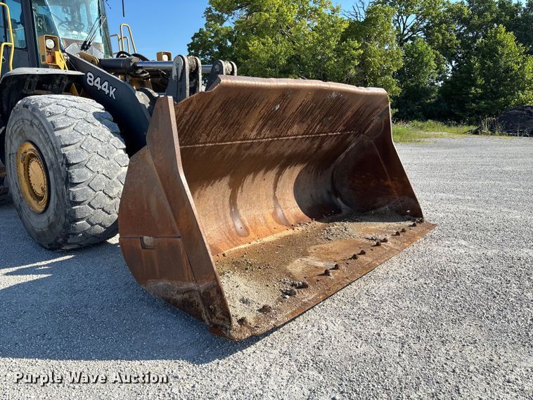 image for item FC1827 2011 John Deere 844K wheel loader