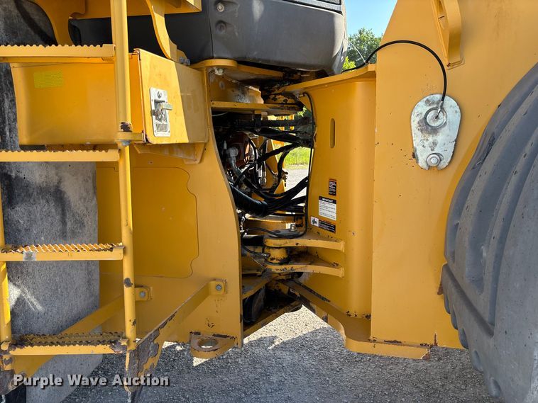 image for item FC1827 2011 John Deere 844K wheel loader