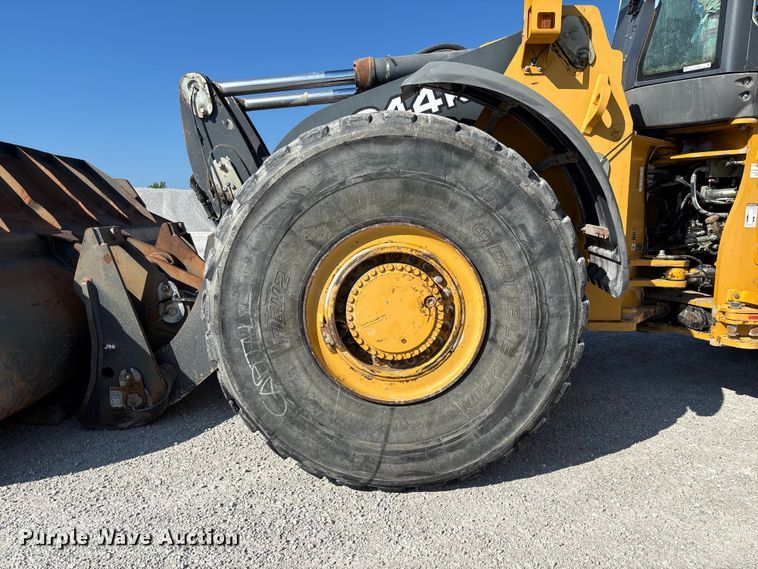 image for item FC1827 2011 John Deere 844K wheel loader