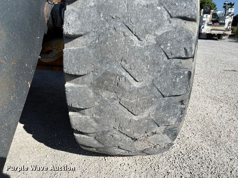 image for item FC1827 2011 John Deere 844K wheel loader