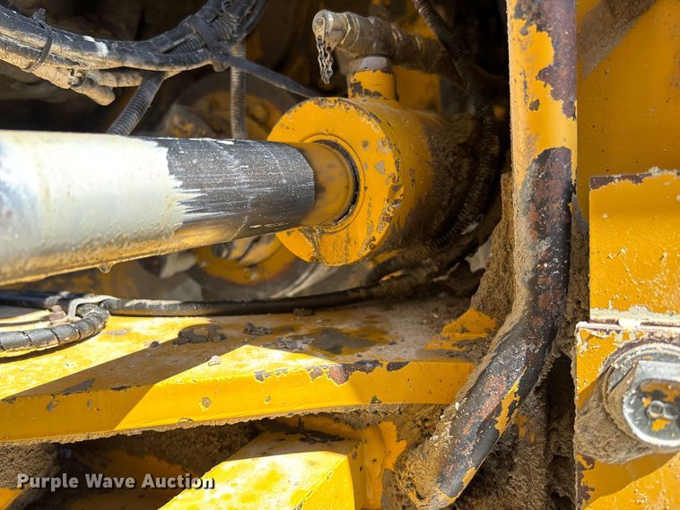 image for item FC1829 2005 Kawasaki 85ZV wheel loader