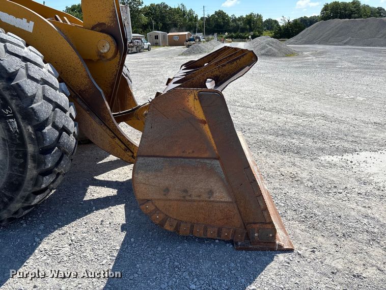 image for item FC1829 2005 Kawasaki 85ZV wheel loader