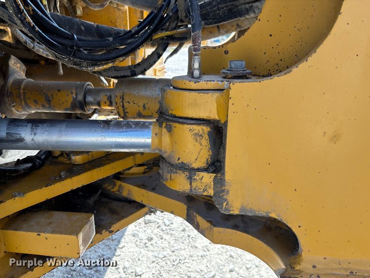 image for item FC1829 2005 Kawasaki 85ZV wheel loader