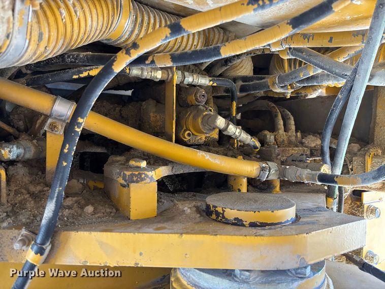 image for item FC1829 2005 Kawasaki 85ZV wheel loader