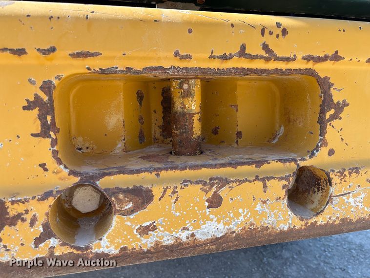 image for item FC1829 2005 Kawasaki 85ZV wheel loader