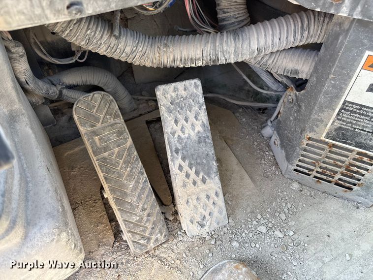 image for item FC1829 2005 Kawasaki 85ZV wheel loader