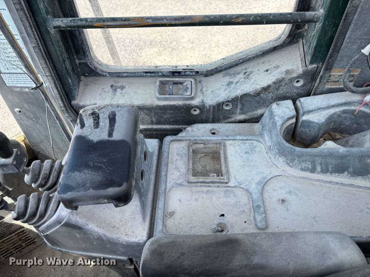 image for item FC1829 2005 Kawasaki 85ZV wheel loader