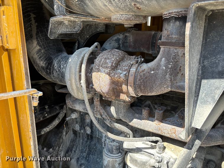 image for item FC1829 2005 Kawasaki 85ZV wheel loader
