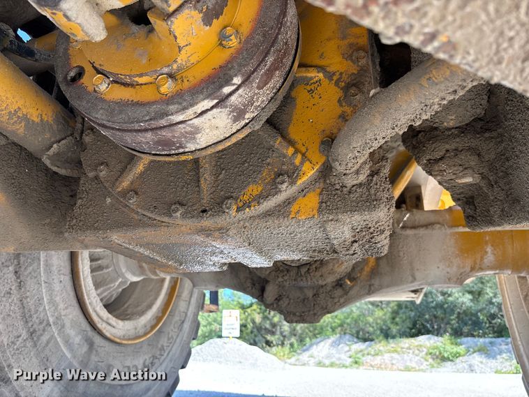 image for item FC1829 2005 Kawasaki 85ZV wheel loader