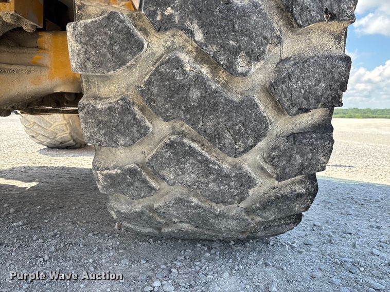 image for item FC1829 2005 Kawasaki 85ZV wheel loader
