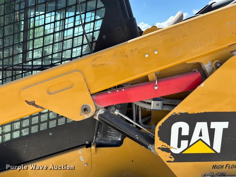 image for item FC1832 2019 Caterpillar 262D skid steer loader