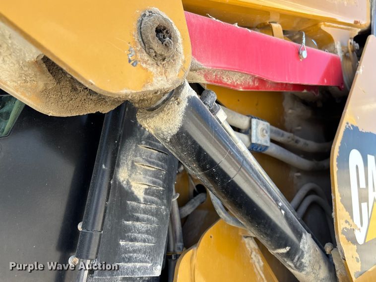 image for item FC1832 2019 Caterpillar 262D skid steer loader