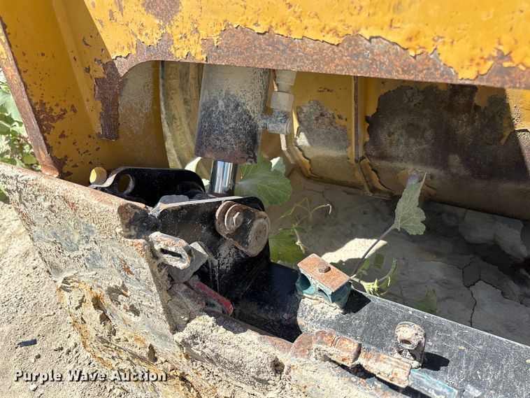 image for item FC1832 2019 Caterpillar 262D skid steer loader