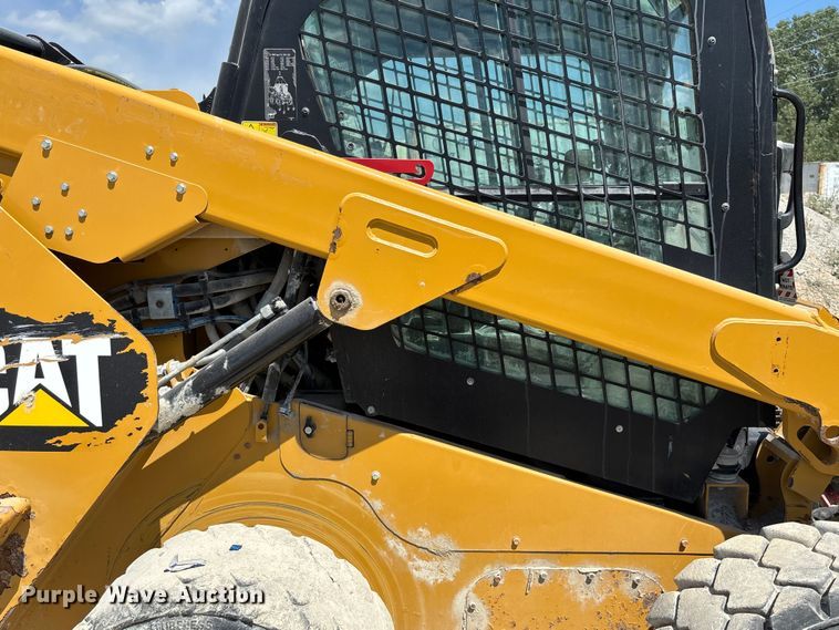 image for item FC1832 2019 Caterpillar 262D skid steer loader