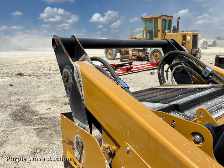 image for item FC1832 2019 Caterpillar 262D skid steer loader