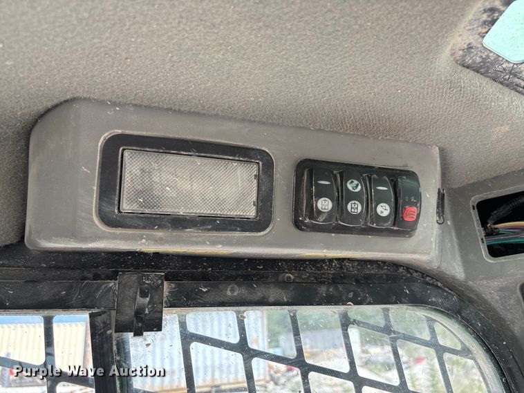 image for item FC1832 2019 Caterpillar 262D skid steer loader