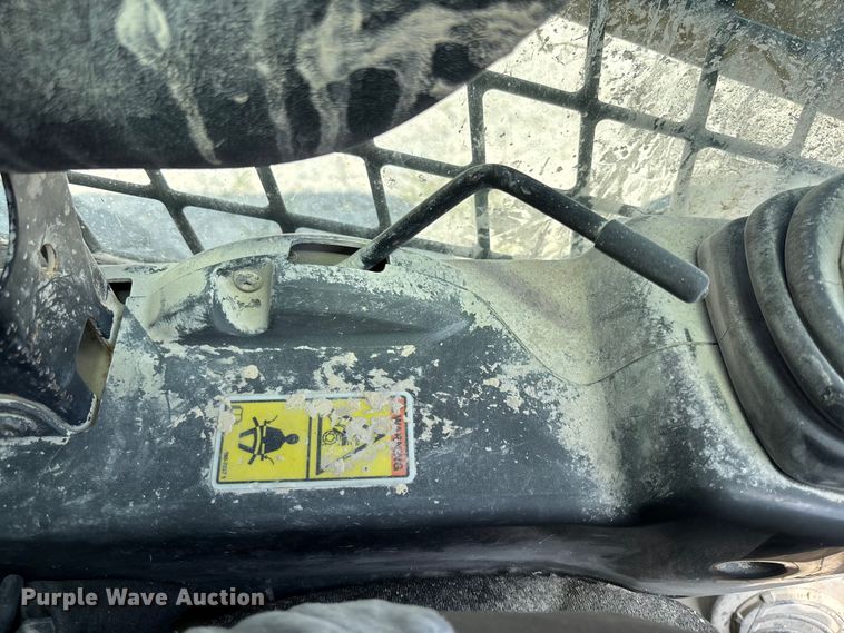 image for item FC1832 2019 Caterpillar 262D skid steer loader