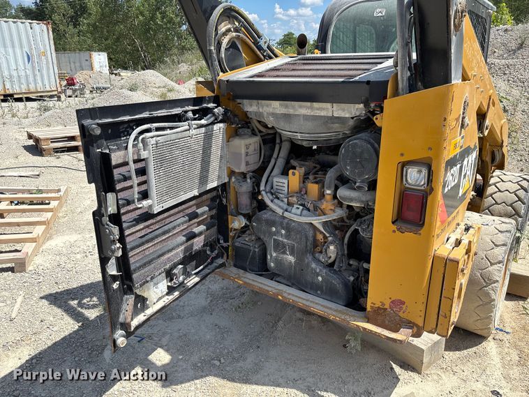 image for item FC1832 2019 Caterpillar 262D skid steer loader