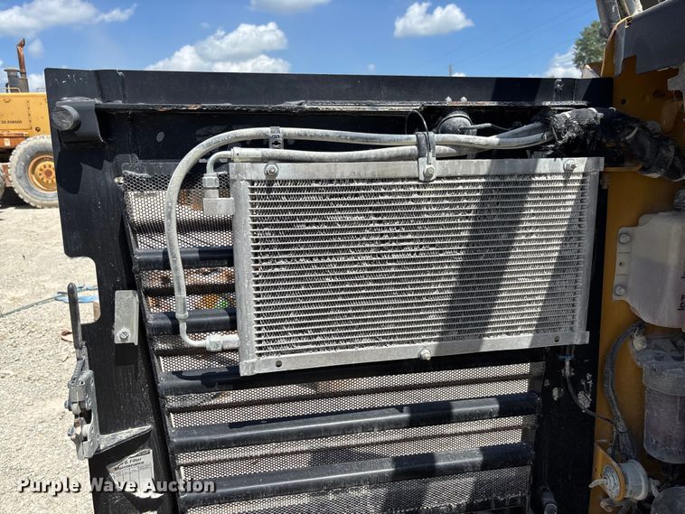 image for item FC1832 2019 Caterpillar 262D skid steer loader