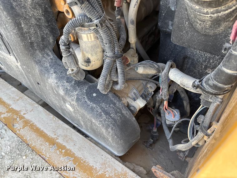 image for item FC1832 2019 Caterpillar 262D skid steer loader