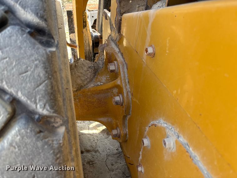 image for item FC1832 2019 Caterpillar 262D skid steer loader