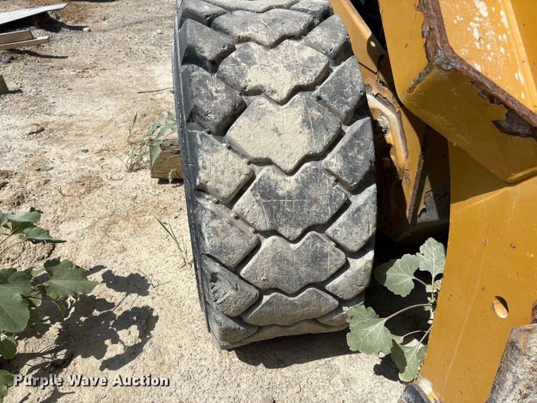 image for item FC1832 2019 Caterpillar 262D skid steer loader