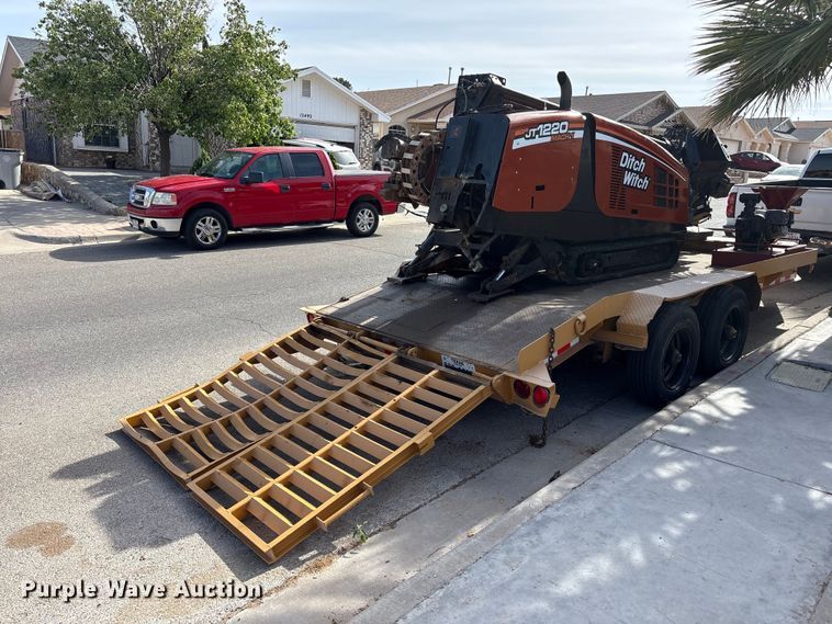 image for item FC2233 Ditch Witch JT1220 Mach 1 directional boring unit