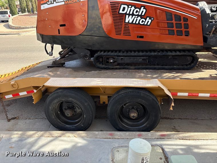 image for item FC2233 Ditch Witch JT1220 Mach 1 directional boring unit