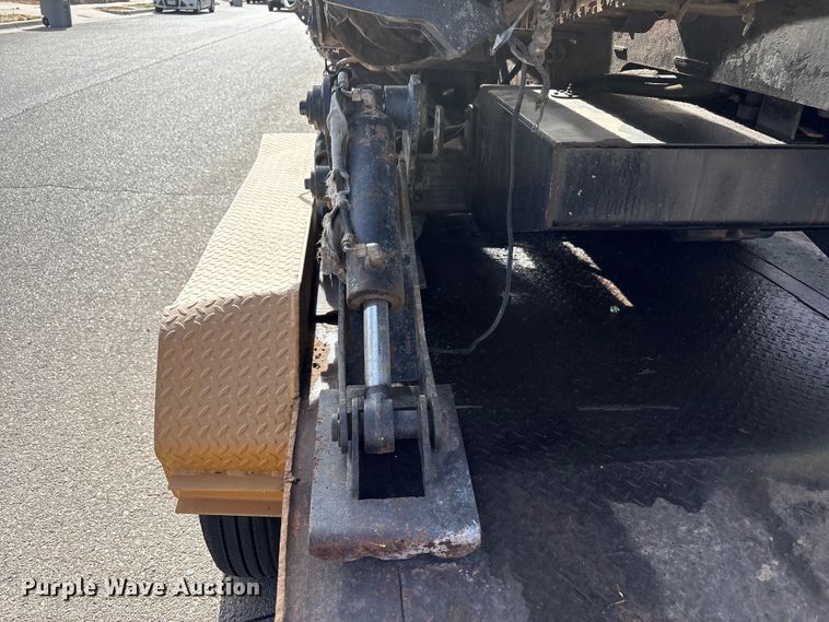 image for item FC2233 Ditch Witch JT1220 Mach 1 directional boring unit