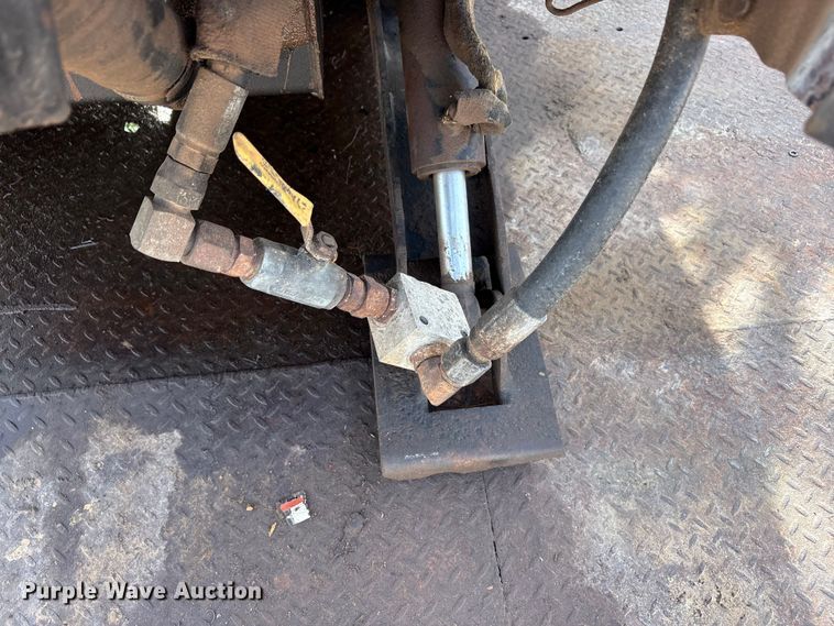 image for item FC2233 Ditch Witch JT1220 Mach 1 directional boring unit