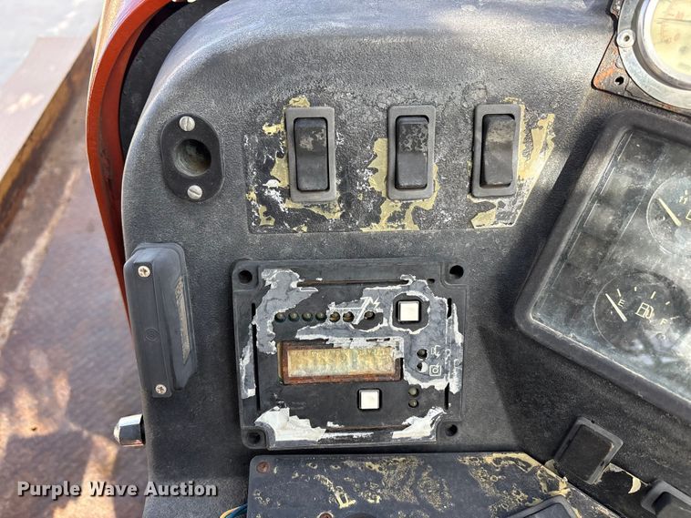 image for item FC2233 Ditch Witch JT1220 Mach 1 directional boring unit