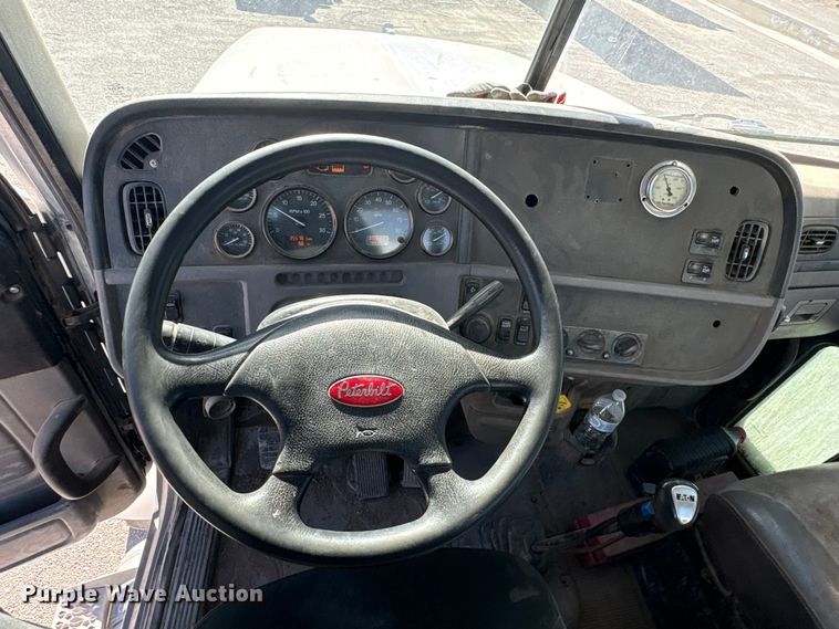 image for item FC2437 2011 Peterbilt 365 ready mix truck