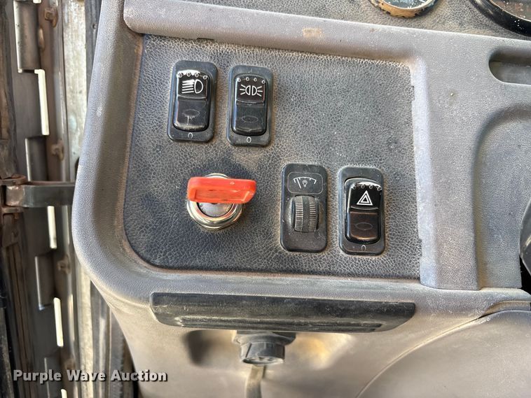 image for item FC2437 2011 Peterbilt 365 ready mix truck