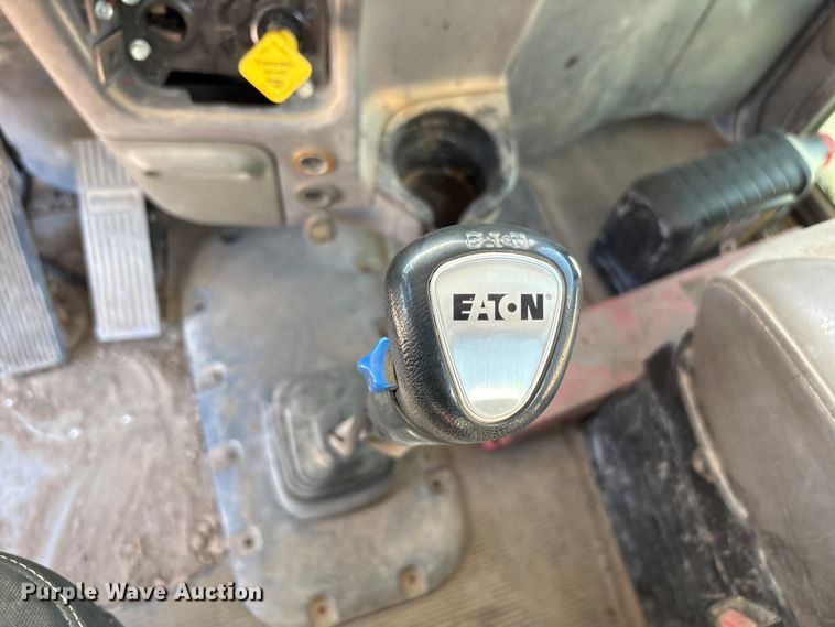 image for item FC2437 2011 Peterbilt 365 ready mix truck