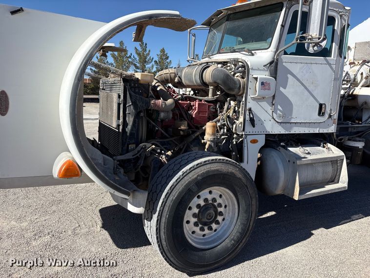 image for item FC2437 2011 Peterbilt 365 ready mix truck