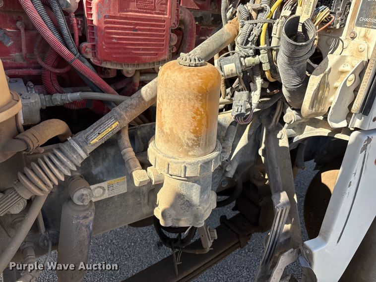 image for item FC2437 2011 Peterbilt 365 ready mix truck