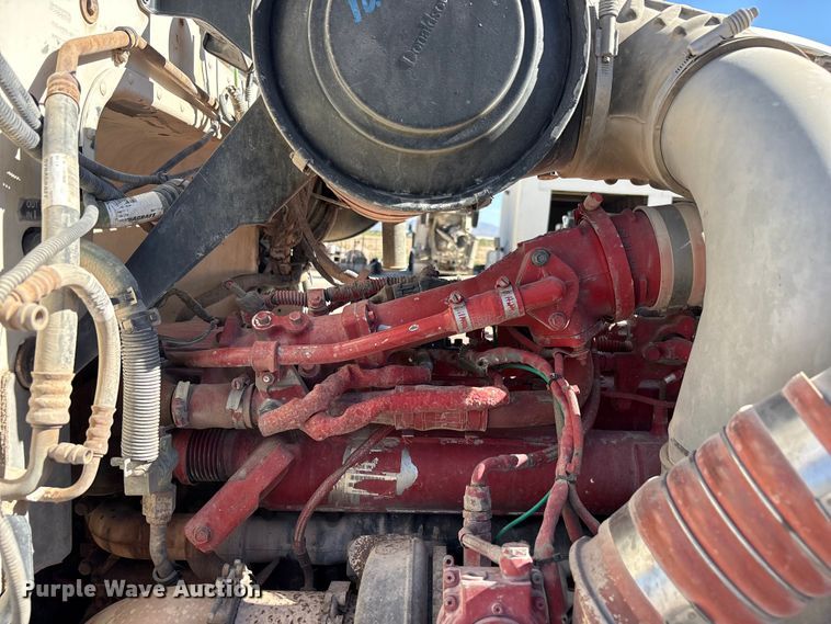 image for item FC2437 2011 Peterbilt 365 ready mix truck