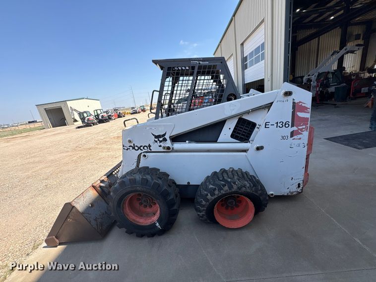 image for item FC2443 Bobcat 943 skid steer loader