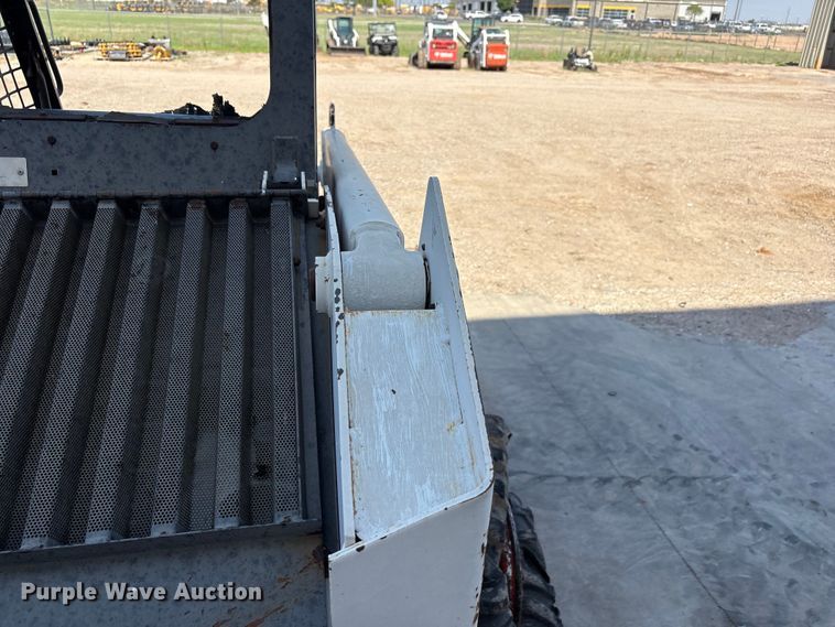 image for item FC2443 Bobcat 943 skid steer loader
