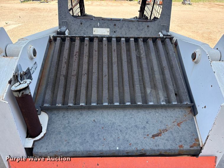 image for item FC2443 Bobcat 943 skid steer loader