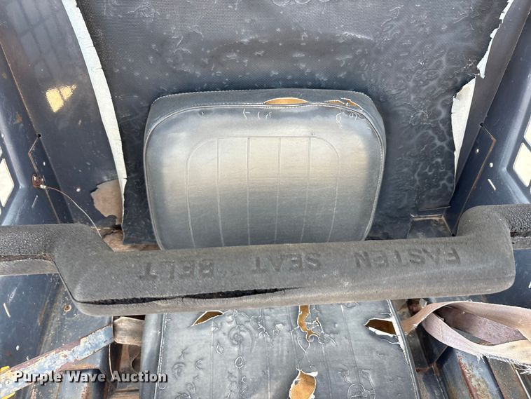 image for item FC2443 Bobcat 943 skid steer loader