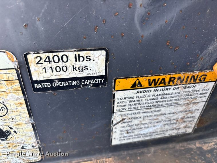 image for item FC2443 Bobcat 943 skid steer loader