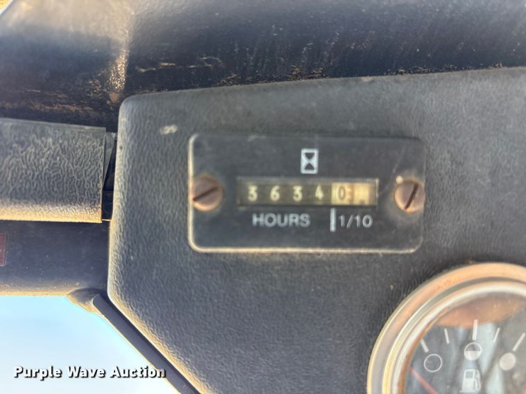 image for item FC2443 Bobcat 943 skid steer loader