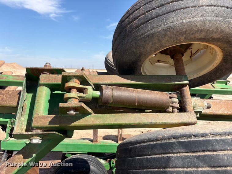 image for item FC2445 John Deere 630 disc plow tandem disk