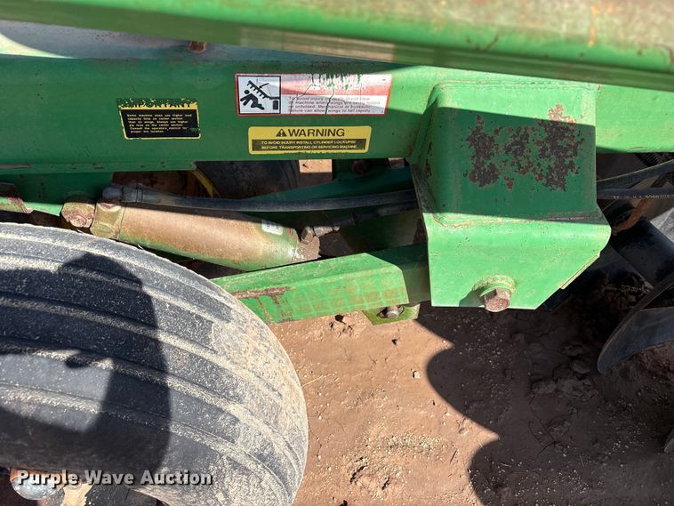 image for item FC2445 John Deere 630 disc plow tandem disk