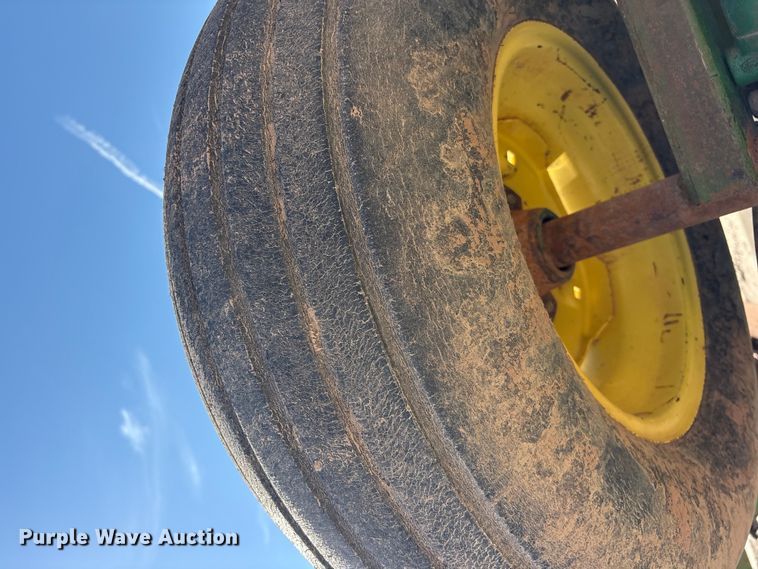 image for item FC2445 John Deere 630 disc plow tandem disk