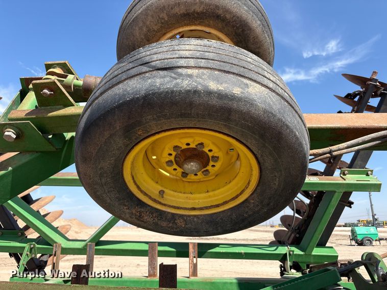 image for item FC2445 John Deere 630 disc plow tandem disk