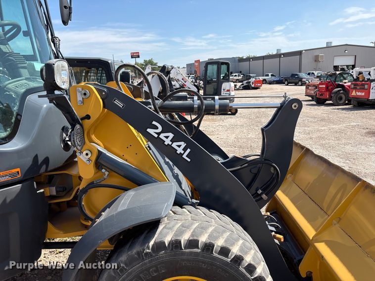 image for item FC2446 John Deere 244L wheel loader