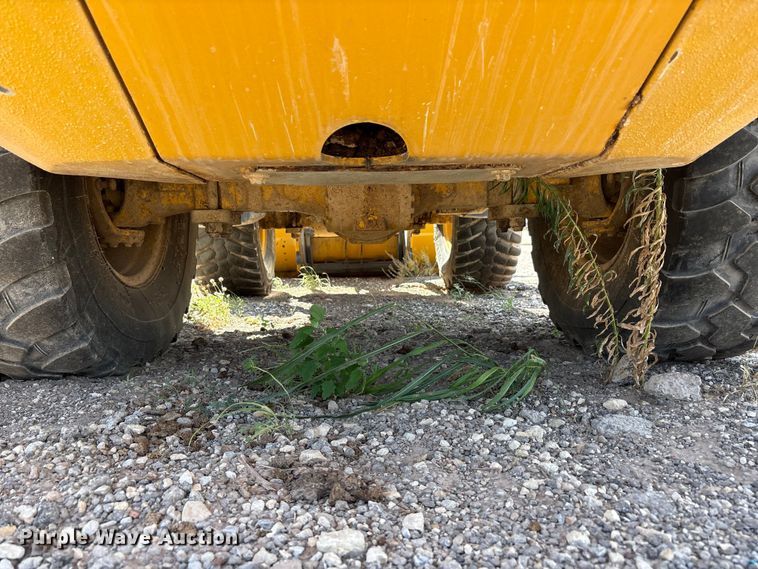 image for item FC2446 John Deere 244L wheel loader